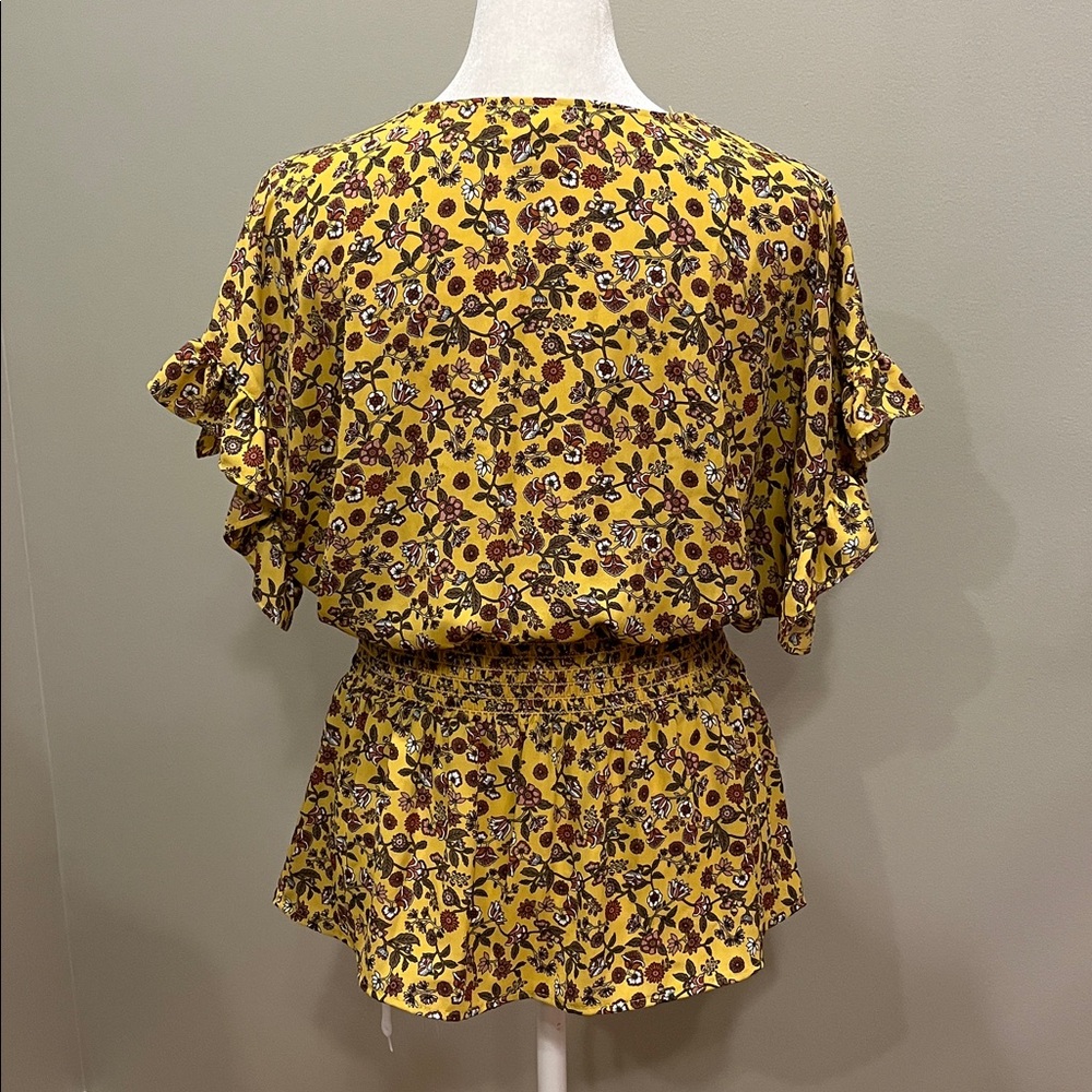 Max Studio Floral Pleated V Neck Tie Waist Blouse Top Size Medium - Picture 5 of 8